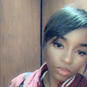 MEET YOUR SELLER! 💋👸🌺